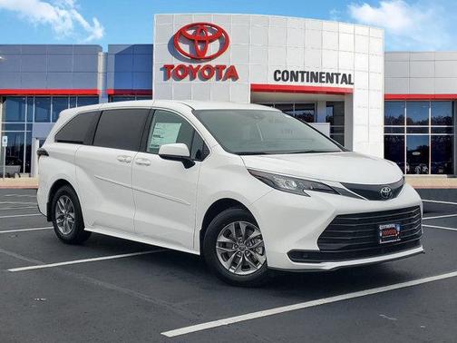 2026 Toyota Sienna LE