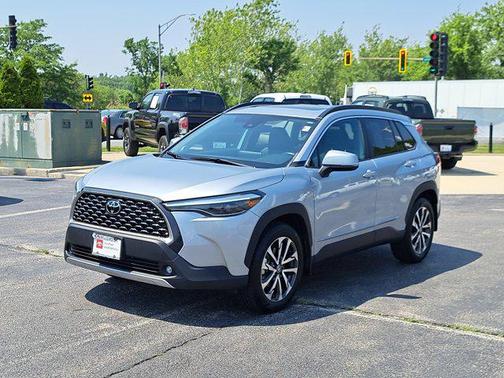 2022 Toyota Corolla Cross XLE