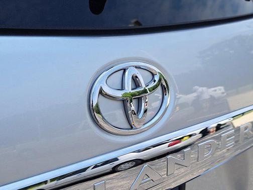 2012 Toyota Highlander SE