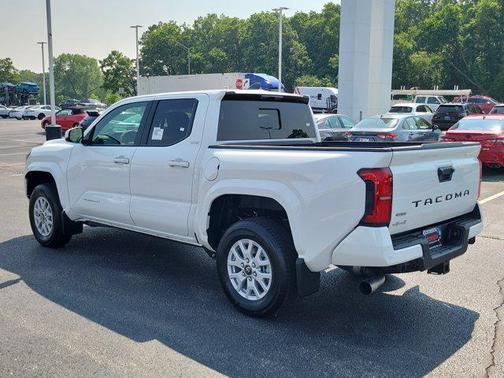 2025 Toyota Tacoma SR5