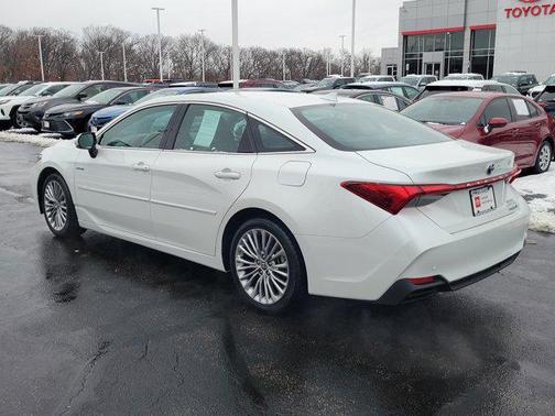 2021 Toyota Avalon Hybrid Limited