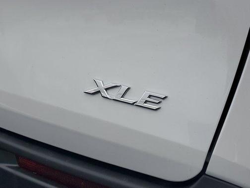 2025 Toyota Sienna XLE 7 Passenger
