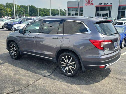 2021 Honda Pilot Touring 8-Passenger