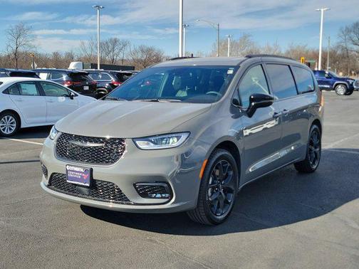 2025 Chrysler Pacifica Limited