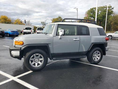2014 Toyota FJ Cruiser Base