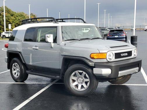 2014 Toyota FJ Cruiser Base