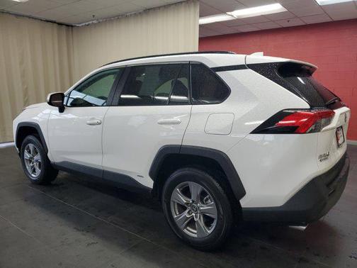 2024 Toyota RAV4 Hybrid LE