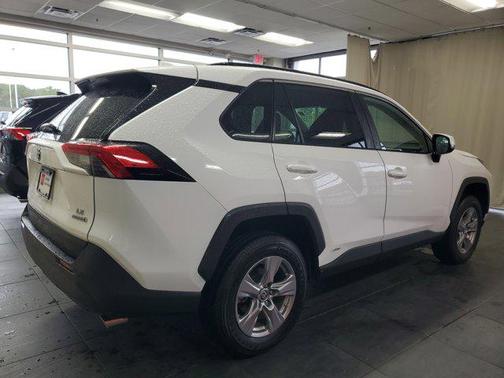 2024 Toyota RAV4 Hybrid LE
