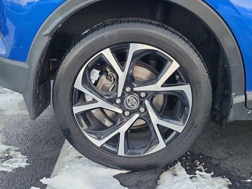 2018 Toyota C-HR XLE Premium