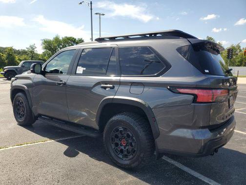 2025 Toyota Sequoia Base