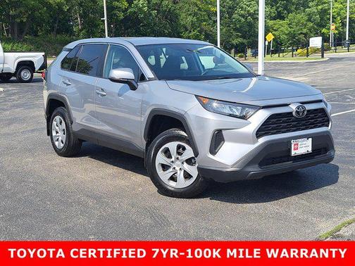 2022 Toyota RAV4 LE