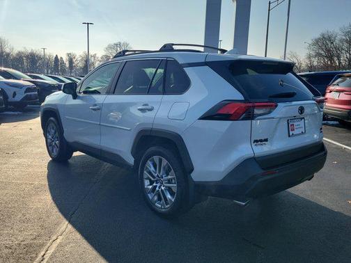 2025 Toyota RAV4 XLE Premium