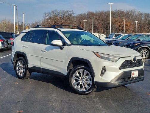 2025 Toyota RAV4 XLE Premium