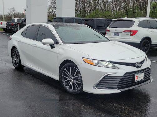 Wind Chill Pearl 2024 Toyota Camry XLE