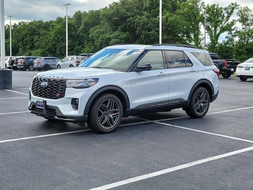 Space White Metallic 2026 Ford Explorer ST