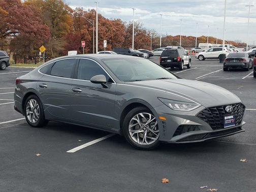 2021 Hyundai SONATA SEL