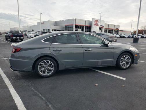 2021 Hyundai SONATA SEL