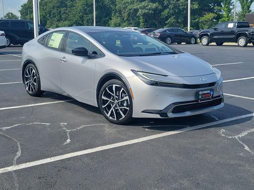 Cutting Edge 2026 Toyota Prius Plug-In Hybrid XSE