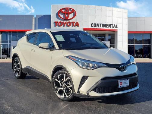 Blizzard Pearl 2021 Toyota C-HR XLE