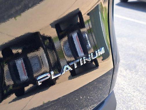 2025 Toyota Grand Highlander Platinum