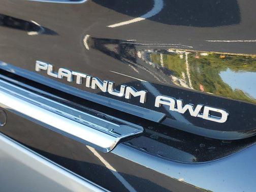 2025 Toyota Highlander Platinum