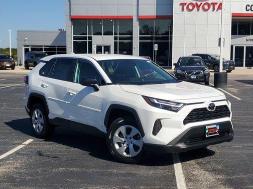2025 Toyota RAV4 LE