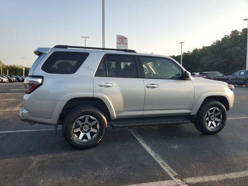 2024 Toyota 4Runner TRD Off Road