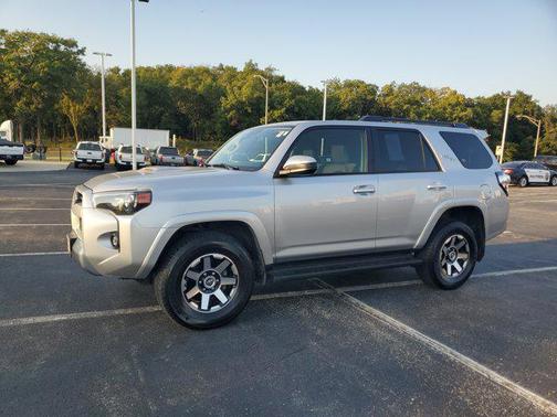 2024 Toyota 4Runner TRD Off Road