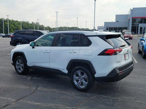 2024 Toyota RAV4 Hybrid XLE
