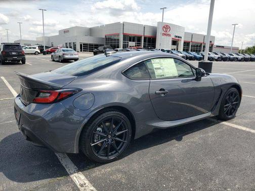 2025 Toyota GR86 Premium