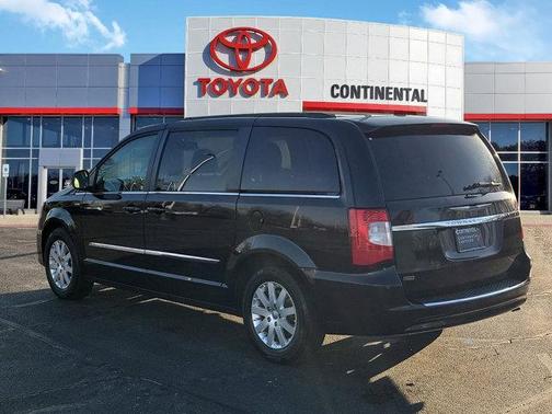 2015 Chrysler Town & Country Touring