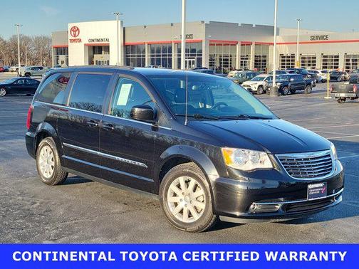 2015 Chrysler Town & Country Touring
