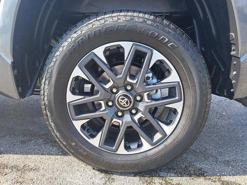 2025 Toyota Tundra Hybrid Limited