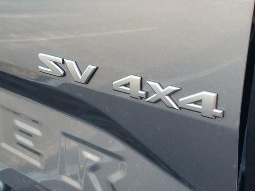 2024 Nissan Frontier SV