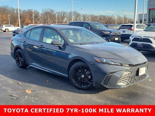 2025 Toyota Camry SE