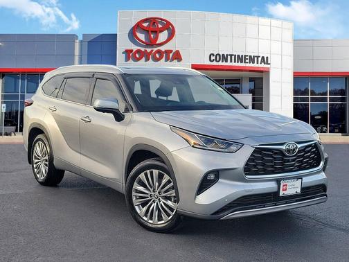 Celestial Silver Metallic 2024 Toyota Highlander Platinum