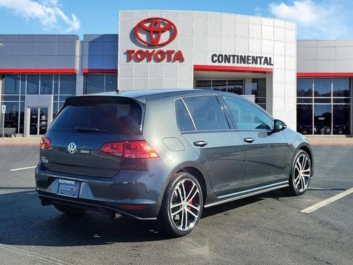 2017 Volkswagen Golf GTI 2.0T S 4-Door