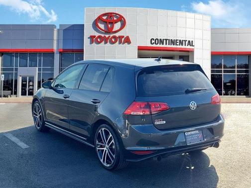 2017 Volkswagen Golf GTI 2.0T S 4-Door