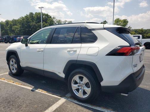 2020 Toyota RAV4 Hybrid LE