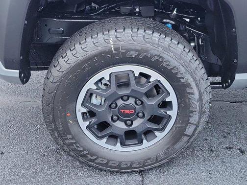 2025 Toyota Tacoma TRD Off Road