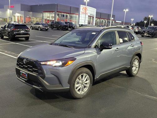 2026 Toyota Corolla Cross LE