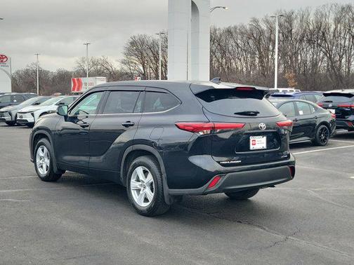 2020 Toyota Highlander LE