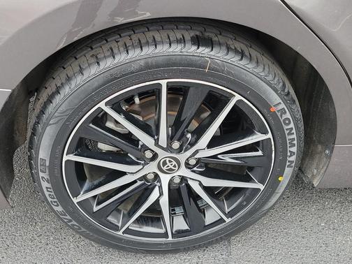 Predawn Gray Mica 2024 Toyota Camry SE