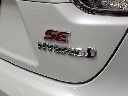 2024 Toyota Corolla Hybrid SE