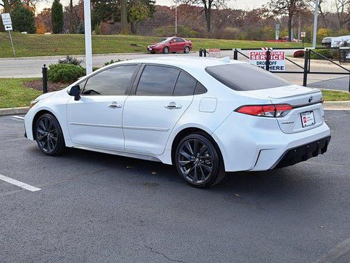 2024 Toyota Corolla Hybrid SE