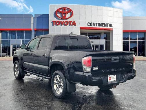 Black 2017 Toyota Tacoma Limited