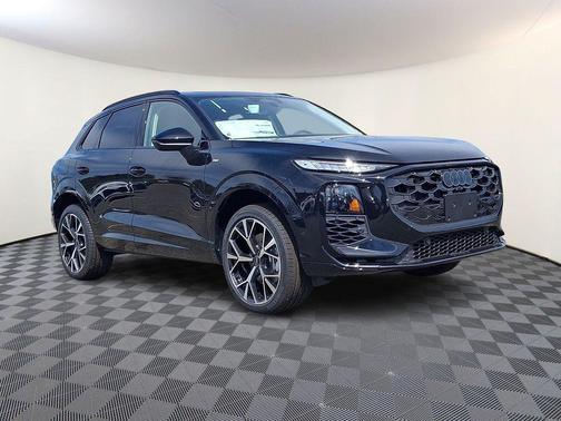 Mythos Black Metallic 2026 Audi Q3 TFSI quattro S tronic