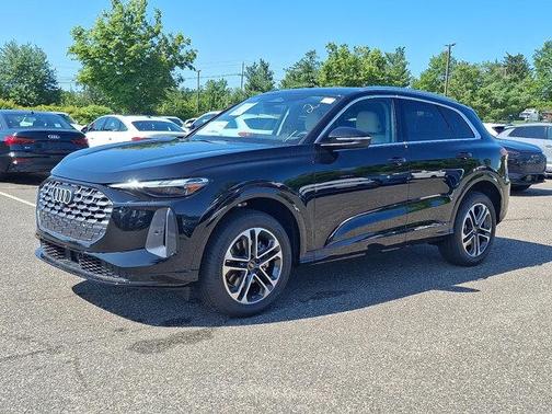 2025 Audi Q5 Premium