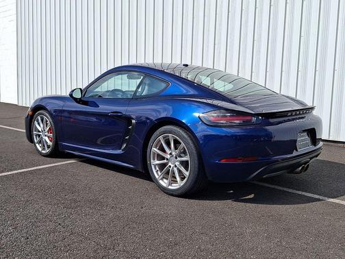 2022 Porsche 718 Cayman S