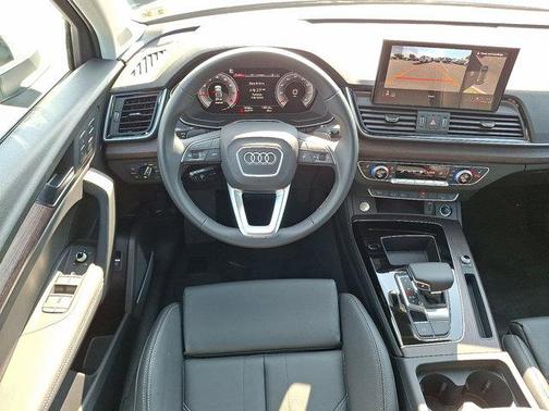 2025 Audi Q5 45 S line Premium Plus